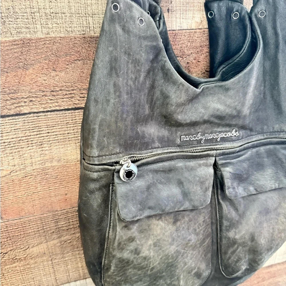 VTG Marc by Marc Jacobs Black Distressed Leather Shoulder Hobo